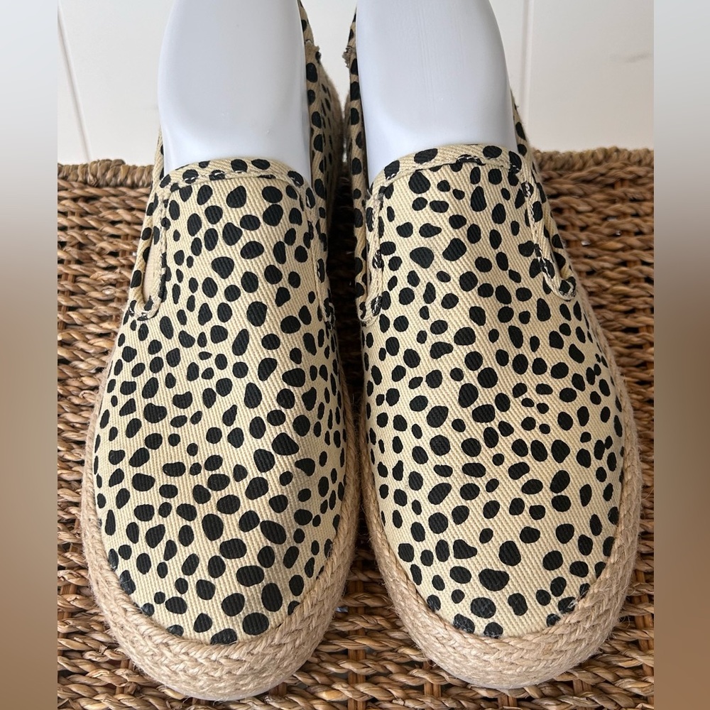 Esprit Women’s Nadine Animal Print Espadrilles Slip On Size‎ 7.5M